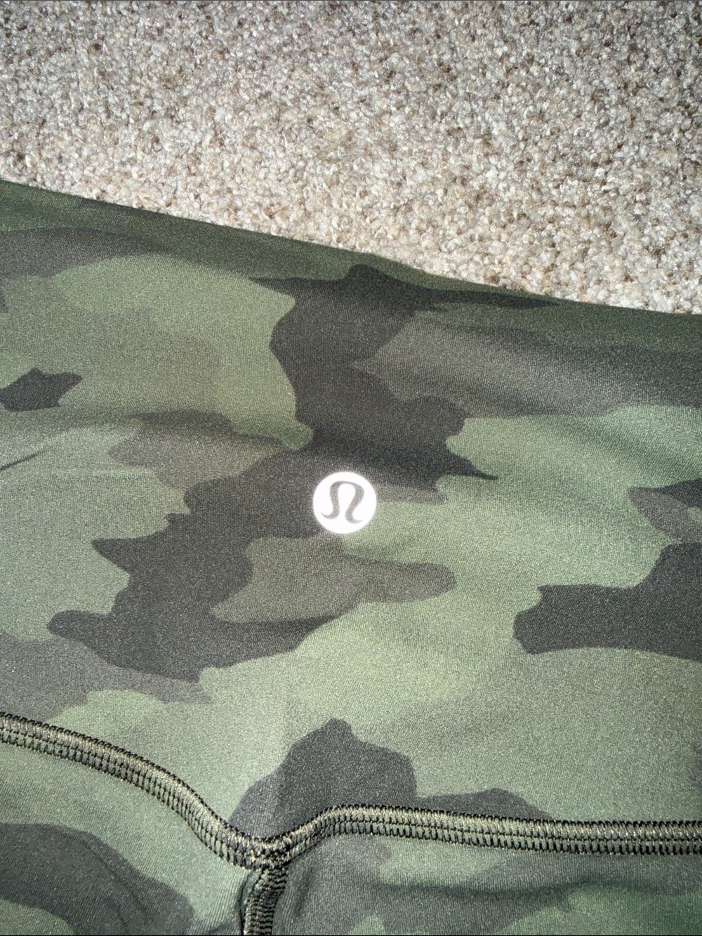 Lululemon Leggings Camo - Picture 3 of 4